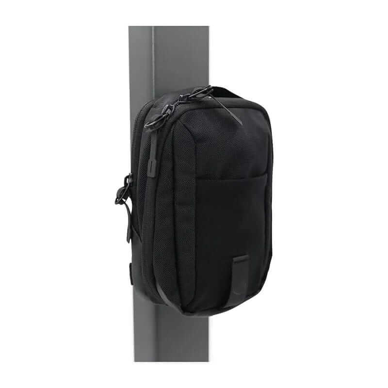 Magnetic Gym Bag for Busy Women – Quick-Access & Weatherproof - Fit Plus Now